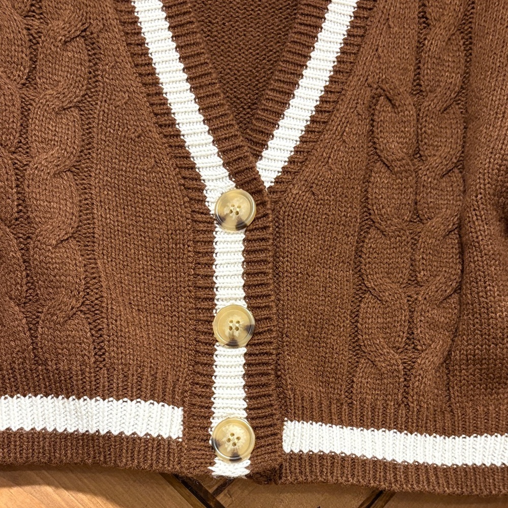 Brown and White Cable Knit Cropped Cardigan Sweater Small Love Tree - Picture 3 of 6